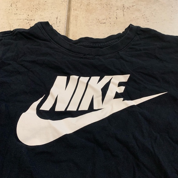 The Nike Tee | Black T-Shirt with White Logo Swoosh | 100% Cotton Size Large - Picture 2 of 7